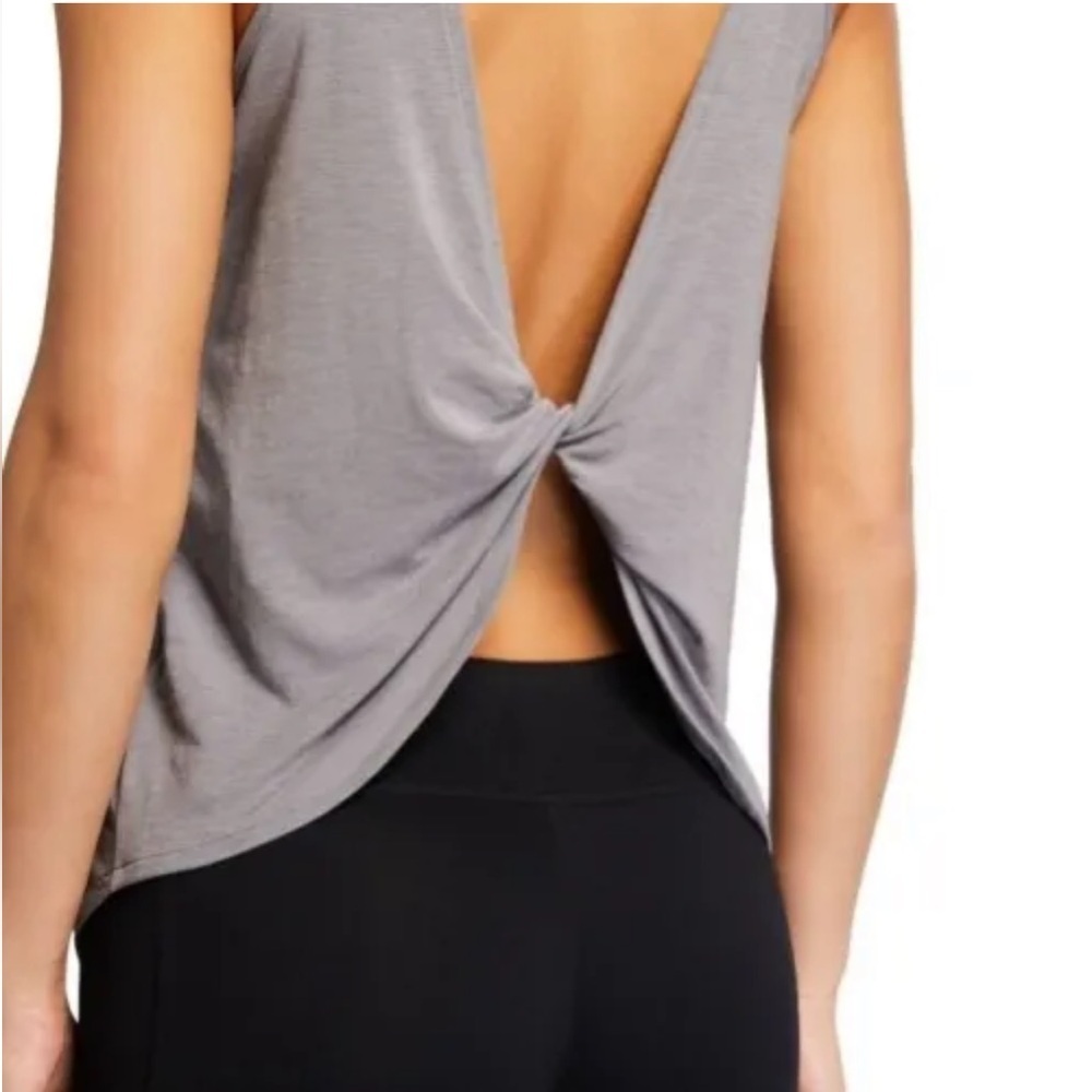 Twist open back Nike top size xs
